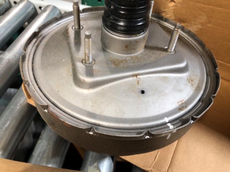 Photo 1 of **SEE NOTES** Cardone 53-2776 Remanufactured Vacuum Power Brake Booster without Master Cylinder (Renewed)