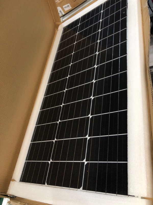 Photo 1 of ***UNABLE TO TEST***
WERCHTAY 100 Watt Solar Panel 12V/24V Monocrystalline, 40.16 x 20.08 x 1.18 inches