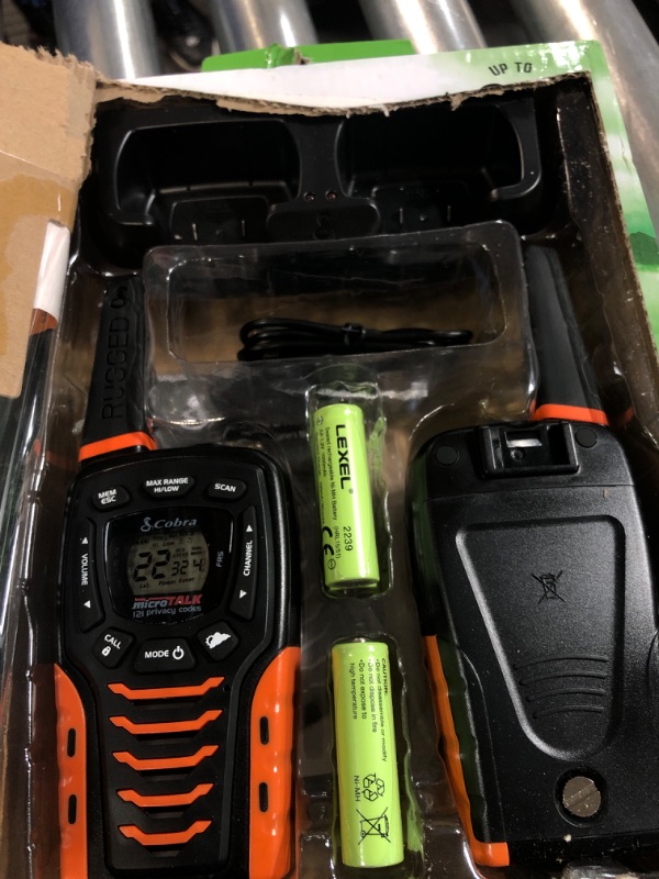 Photo 3 of Cobra ACXT645 35 Mile Walkie Talkies