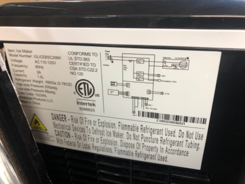 Photo 1 of **FOR PARTS ONLY**
Igloo Automatic Ice Maker, Self- Cleaning, Countertop Size