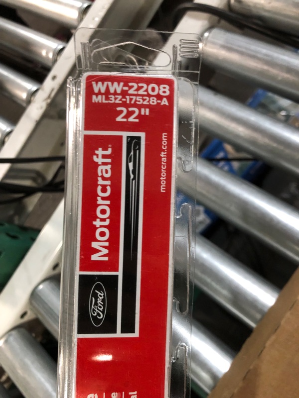 Photo 2 of Motorcraft Wiper Blade - WW2208