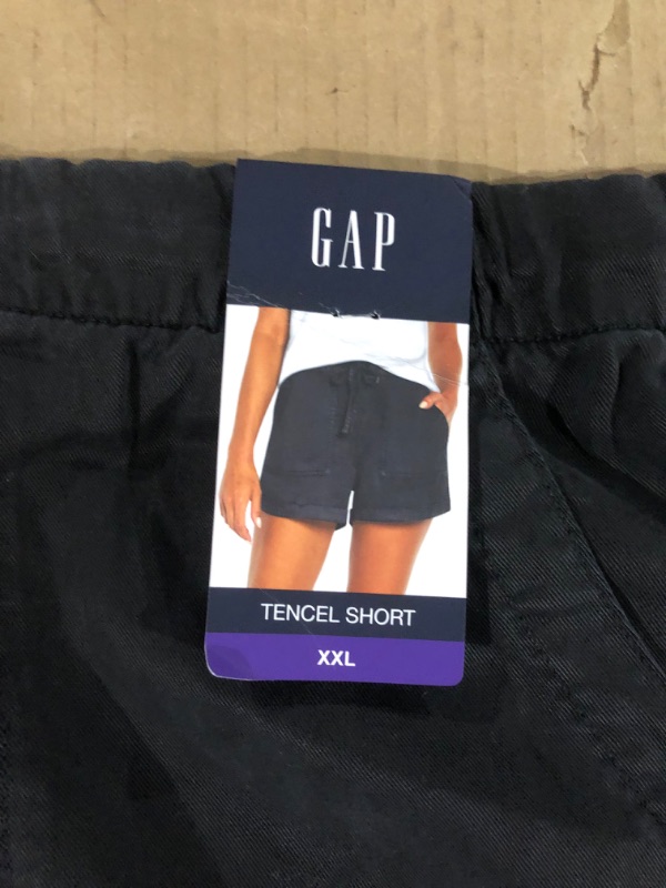 Photo 2 of GAP Pull-on Casual Cuffed Shorts Women’s Size XXL Black Drawstring Lyocell
