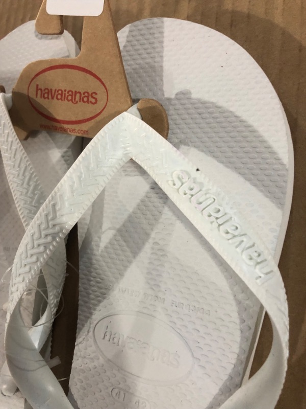 Photo 2 of Havaianas Women’s Top Flip Flop Sandal
size 11/12
