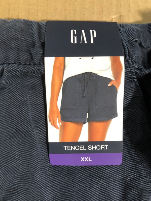 Photo 2 of GAP Women's Lyocell Drawstring Pull-on Tencel Cuffed Hem Short
SIZE XXL