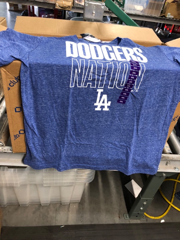 Photo 1 of LOS ANGELES DODGERS  T-SHIRT LARGE