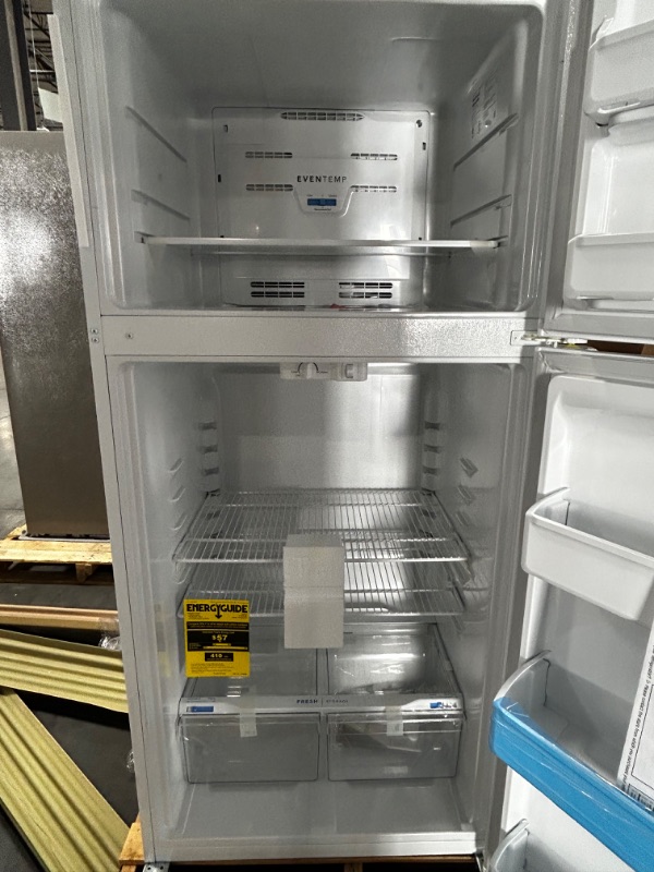 Photo 6 of [FOR PARTS, READ NOTES]
Whirlpool 24.6-cu ft Side-by-Side Refrigerator with Ice Maker (Fingerprint Resistant Stainless Steel)
