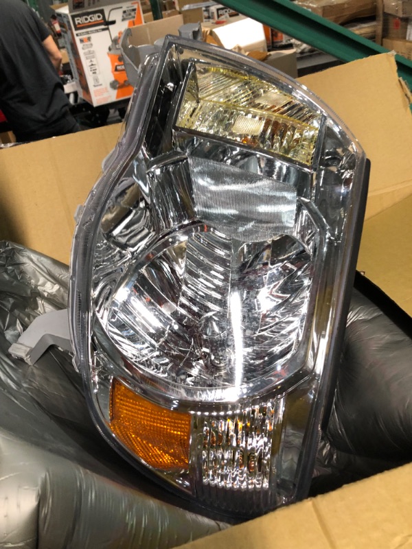 Photo 2 of Dorman 1590994 Headlight Assembly