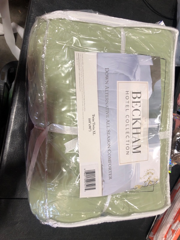 Photo 2 of Beckham Hotel Collection 1300 Series Down Alternative Comforter - Twin/Twin XL - Sage