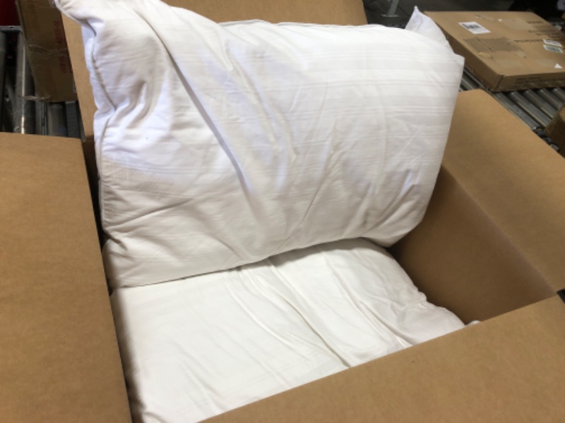 Photo 1 of 2 PACK QUEEN SIZE BED PILLOWS