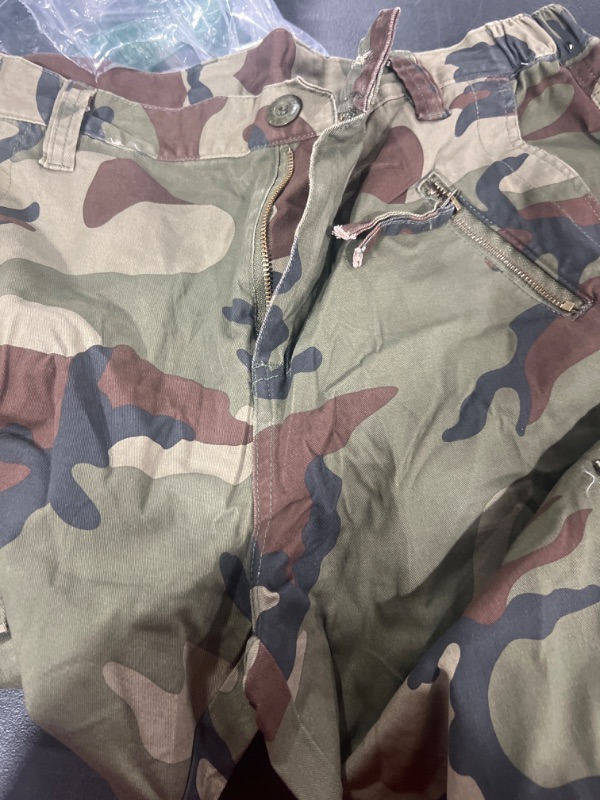 Photo 1 of CAMO PANTS FOR MEN SIZE 16