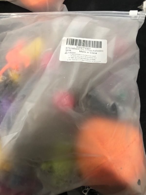Photo 1 of 41Pcs Halloween Toys Assortment for Kids Girls Boys Halloween Party Favors, Pumpkin Plush Decrations, Trick or Treating, Halloween Prizes (Halloween)