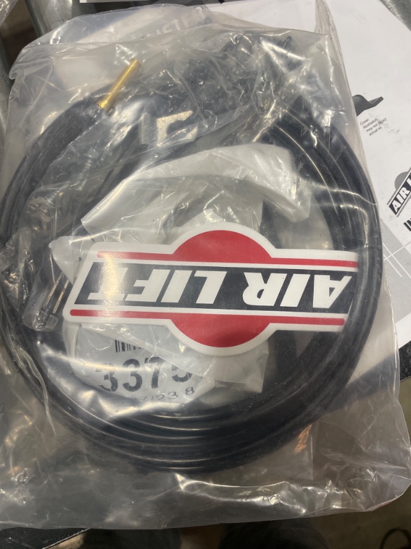 Photo 1 of AIR LIFT 57205 LoadLifter 5000 Series Rear Air Spring Kit , Black