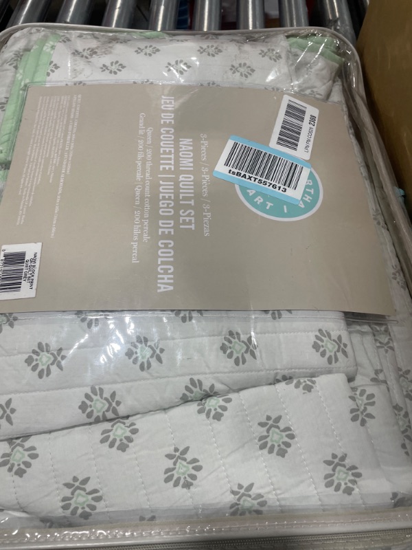 Photo 2 of MARTHA STEWART Naomi Quiet Grey Queen Quilt Set - 3 Piece Set, 100% Cotton Bedspread, Reversible, Cool, Crisp Percale Weave, Soft & Printed Lightweight Quilt, Dorm Bedding, 1 Quilt, 2 Pillow Shams Quiet Gray Queen Block Print