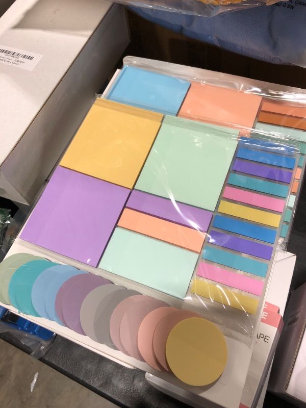 Photo 2 of Perkoop 2800 Sheets Transparent Sticky Notes Index Tabs and 16 Pcs Aesthetic Pastel Cute Highlighter Set Assorted Color Circle Square Clear Sticky Tabs Page Flag Aesthetic Marker for School Office
