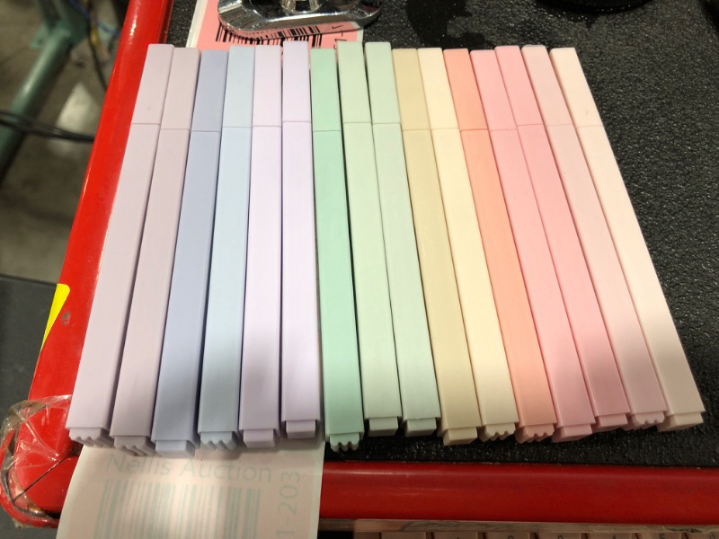Photo 1 of Perkoop 2800 Sheets Transparent Sticky Notes Index Tabs and 16 Pcs Aesthetic Pastel Cute Highlighter Set Assorted Color Circle Square Clear Sticky Tabs Page Flag Aesthetic Marker for School Office
