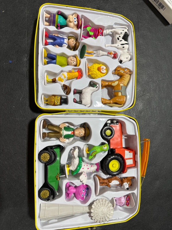 Photo 2 of La Granja de Zenon Adventure Action Figures Set in Tin Box, 20 Collectible Action Figures, Toys for Kids