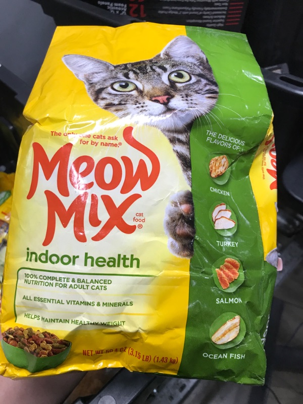 Photo 3 of BB: 03/04/2023 - Meow Mix Indoor Formula Dry Cat Food, 3.15 Lbs