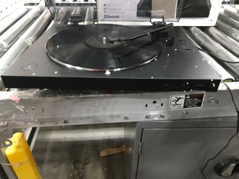 Photo 2 of Sony PS-LX310BT Belt Drive Turntable: Fully Automatic Wireless Vinyl Record Player with Bluetooth and USB Output Black
****NONEFUCTIONAL***NEEDS REPAIR****