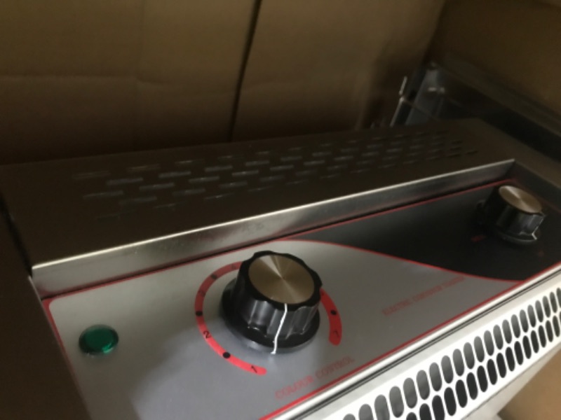 Photo 1 of VEVOR 450 Slices/Hour Commercial Conveyor Toaster,2600W Stainless Steel Heavy Duty Industrial Toasters w/Double Heating Tubes,Countertop Electric Restaurant...
