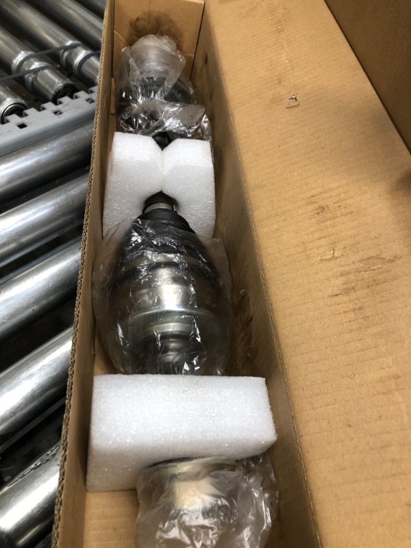 Photo 3 of Cardone 66-1573 New Constant Velocity CV Axle Assembly