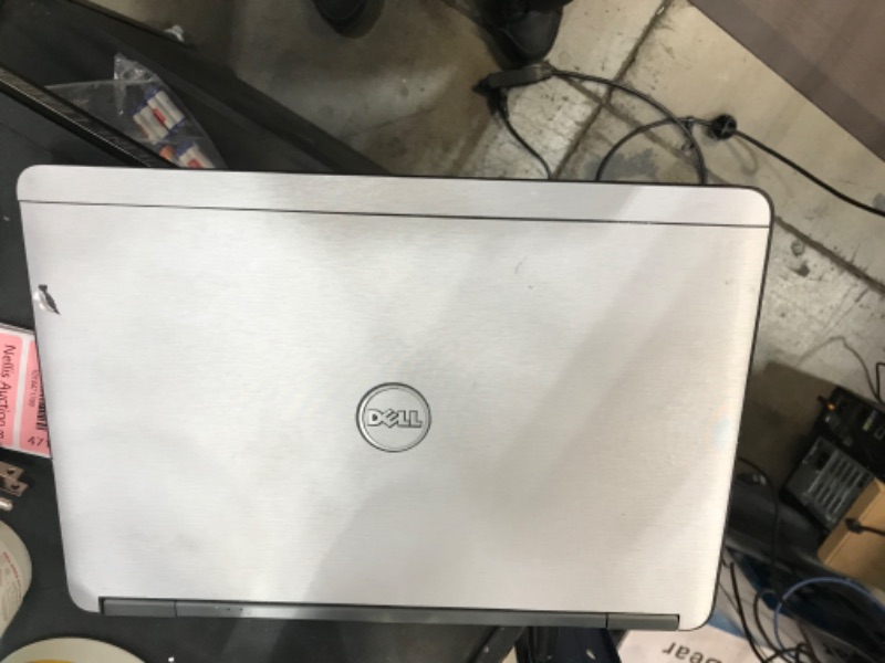 Photo 8 of Dell Latitude E7240 Ultrabook PC - Intel Core i5-4300U 1.9GHz 8GB 128GB SSD Windows 10 Professional (Renewed)
