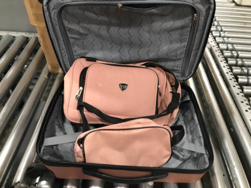 Photo 2 of **** minor damage to handle doesn't pull up ****
Travelers Club Chicago Hardside Expandable Spinner Luggage, Rose Gold, 3 Piece Set
