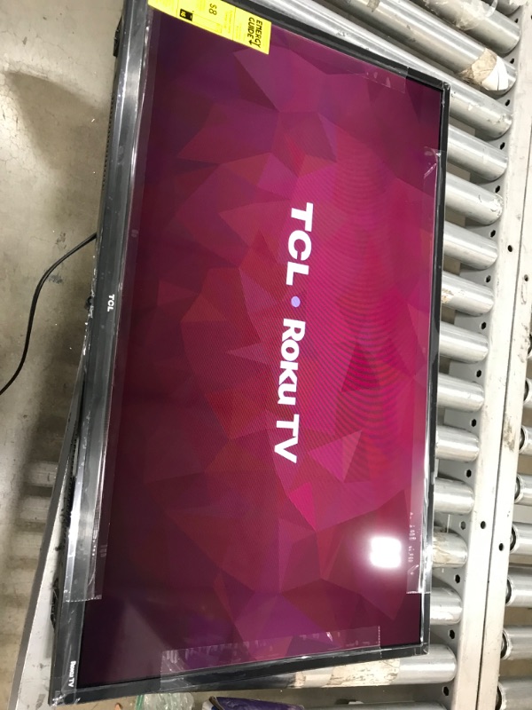 Photo 2 of TCL 32" Class 3-Series HD 720p LED Smart Roku TV - 32S355