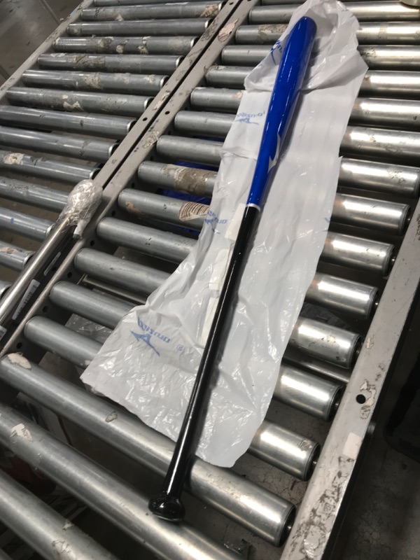 Photo 1 of **SEE NOTES**
Mizuno Pro Fungo Bat | Infield or Outfield | Maple Hybrid Fungo | Lightweight | High Gloss Finish Royal 37 inch
