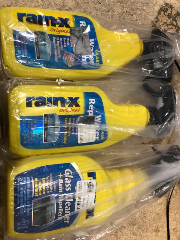 Photo 2 of (3 pack) Rain-X 2 in 1 Glass Cleaner