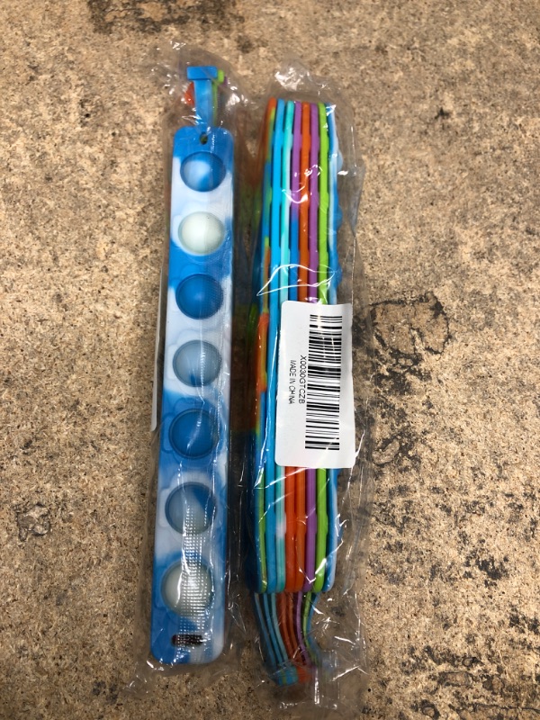 Photo 1 of 16 Pcs Decompression Bracelet?Pop Fidget Bracelets Toy?Adjustable Mini Fidget Dimple Toy Anxiety Decompression Wristband Children's Bracelet?Suitable for Children and Adults Anxiety Relief ADHD Autism Blue&orange Style1