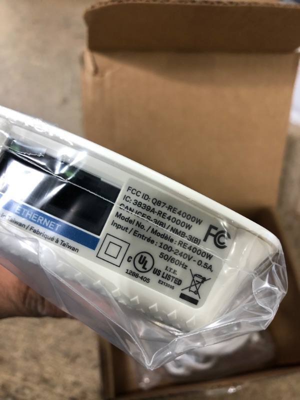 Photo 1 of Linksys N600 PRO Wi-Fi Range Extender