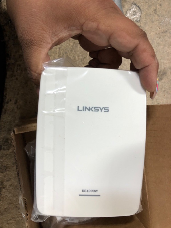 Photo 2 of Linksys N600 PRO Wi-Fi Range Extender