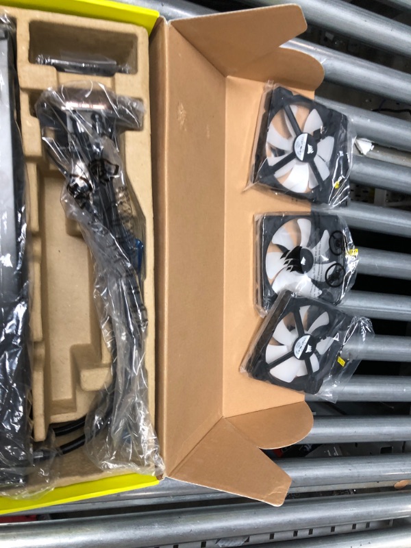 Photo 2 of CORSAIR iCUE H170i ELITE CAPELLIX Liquid CPU Cooler - 33 Dynamic RGB LEDs - 140mm Fans - 420mm Radiator - COMMANDER CORE Smart Lighting Controller - CORSAIR iCUE Software Compatible - Zero RPM Fan RGB Pump + Fans 420mm Elite Capellix Cooler