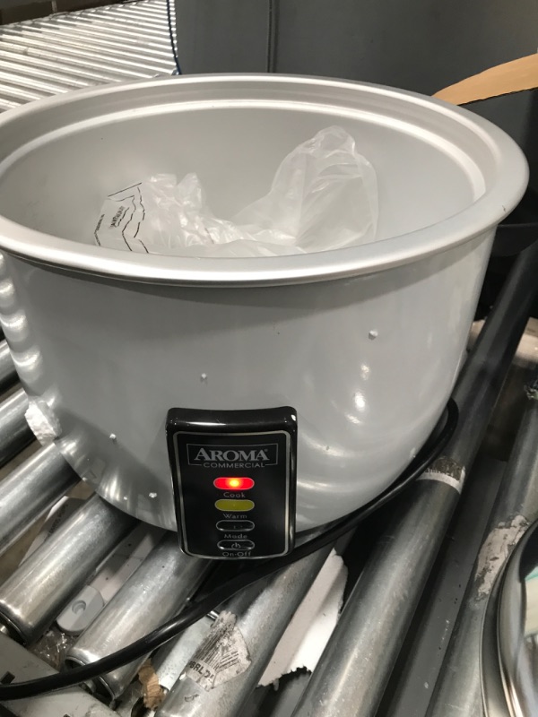 View 6 of Aroma Housewares 60-Cup (Cooked) (30-Cup UNCOOKED) Commercial Rice Cooker (ARC-1033E) 30-Cup Rice Cooker