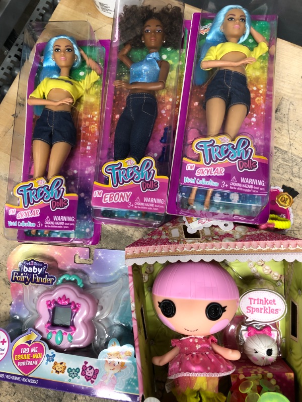 Photo 1 of 5 GIRL DOLLS BUNDLE