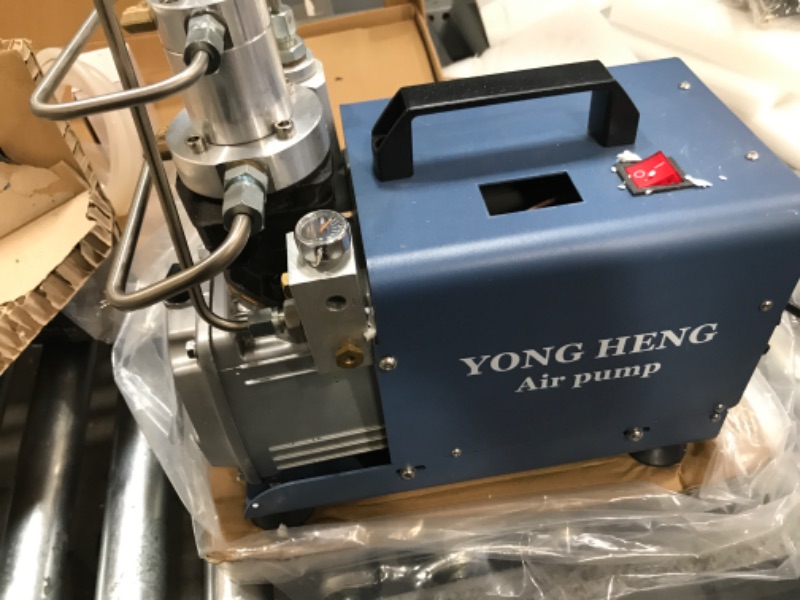 Photo 2 of *DAMAGED* *SEE NOTES* YONG HENG High Pressure Air Compressor Pump,Adjustable Control 