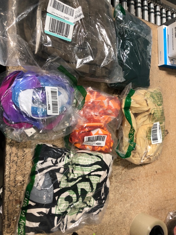 Photo 1 of BUNDLE OF ASSORTED GOODS(6PCS)