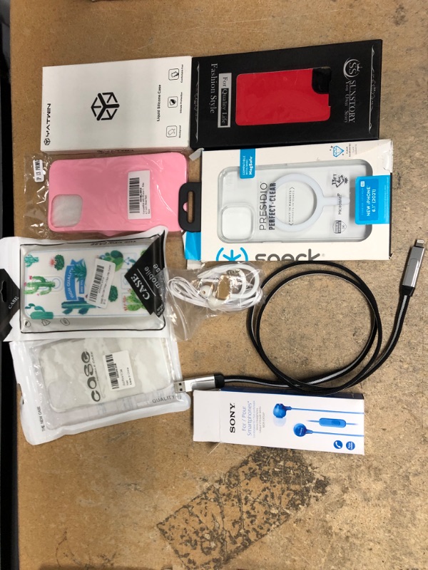 Photo 1 of ASSORTED BUNDLE OF PHONE ACCESSORIES 