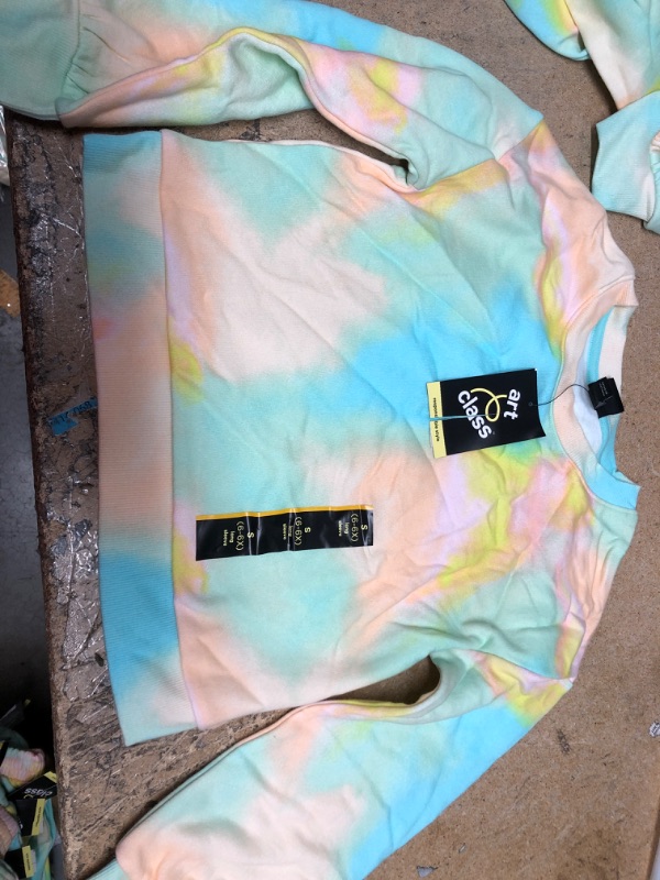 Photo 1 of Kids' Fleece Crewneck Sweatshirt - art class™