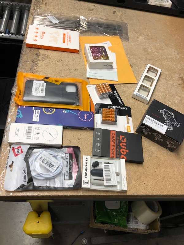 Photo 1 of MISCELLANEOUS BUNDLE OF ASSORTED ELECTRICAL GOODS