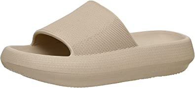 Photo 1 of *NOT exact stock photo, use for reference*
Women's Feather recovery slide sandals (6)