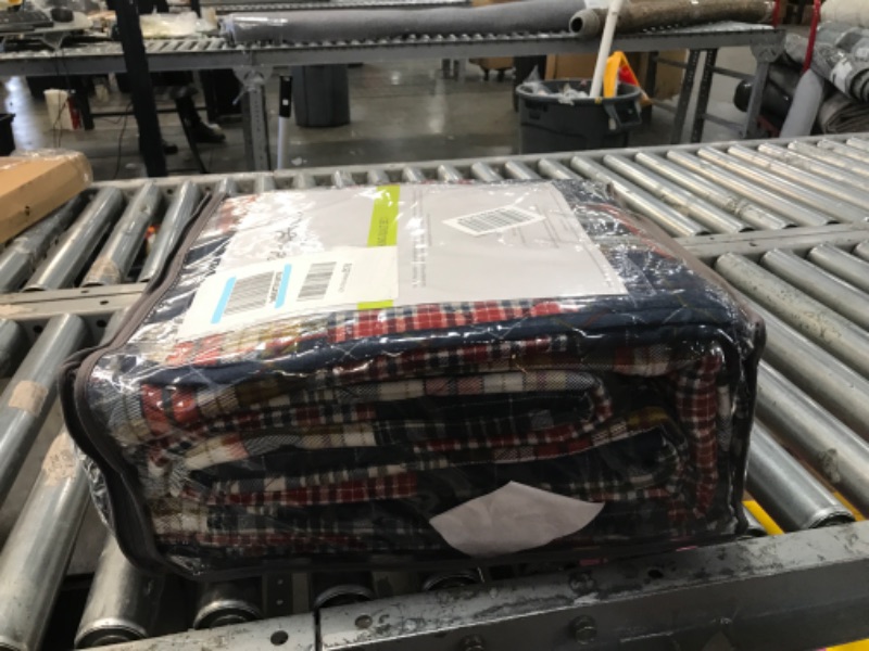 Photo 2 of Eddie Bauer - King Quilt Set, Cotton Reversible Bedding With Matching Shams, Lightweight Home Decor For All Seasons (Madrona Navy, King)