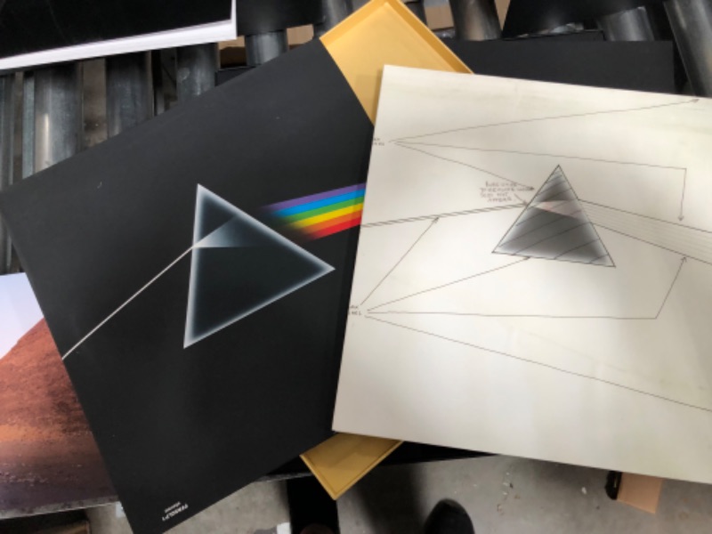 Photo 6 of 
The Dark Side Of The Moon (50th Anniversary Deluxe Remaster)