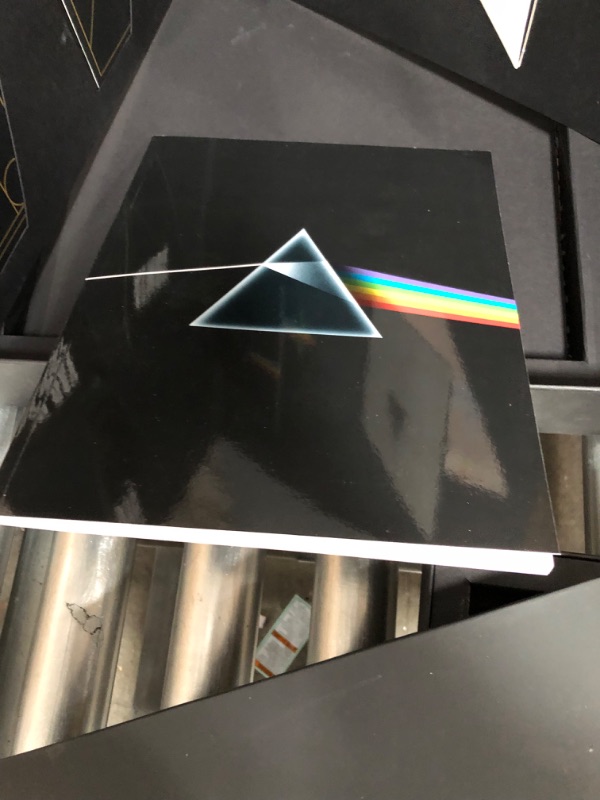 Photo 5 of 
The Dark Side Of The Moon (50th Anniversary Deluxe Remaster)