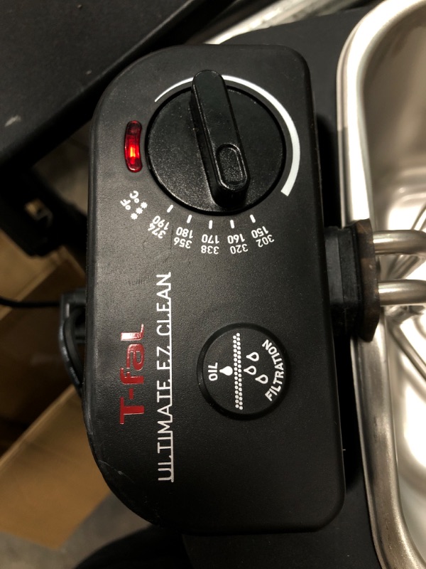 Photo 4 of ***TESTED/ TURNS ON*** T-Fal Ultimate EZ Clean Stainless Steel Deep Fryer with Basket 3.5 Liter Oil and 2.6 Pound Food Capacity 1700 Watts Easy Clean, Temp Control, Digital Timer, Oil Filtration, Dishwasher Safe Parts
