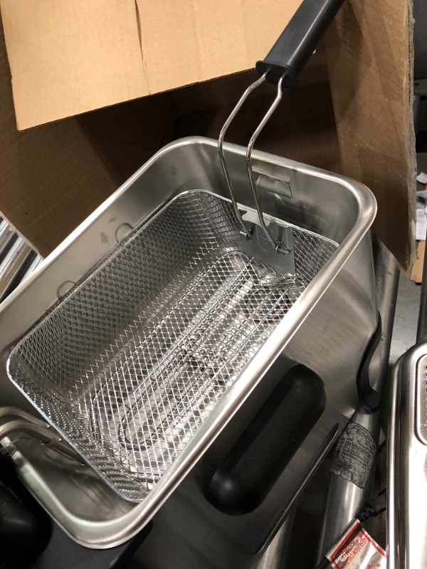 Photo 2 of ***TESTED/ TURNS ON*** T-Fal Ultimate EZ Clean Stainless Steel Deep Fryer with Basket 3.5 Liter Oil and 2.6 Pound Food Capacity 1700 Watts Easy Clean, Temp Control, Digital Timer, Oil Filtration, Dishwasher Safe Parts
