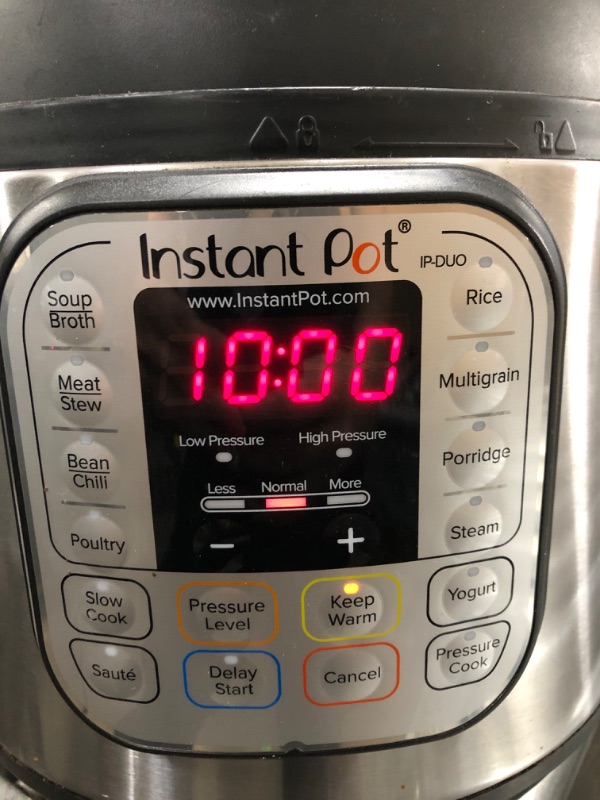 Photo 1 of ***TESTED/ TURNS ON** Instant Pot 6qt Duo Pressure Cooker