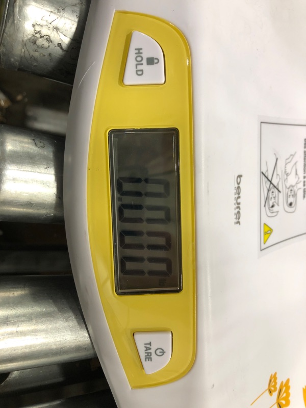 Photo 3 of Beurer BY80 Digital Baby Scale, Infant Scale for Weighing in Pounds, Ounces, or Kilograms up to 44 lbs, Newborn Baby Scale with Hold Function, Pet Scale for Cats and Dogs
