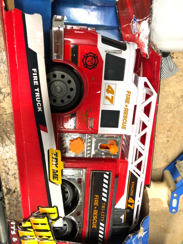 Photo 2 of Jada Toys Hero Patrol Fire Truck Lights  Sound Vehicle 15