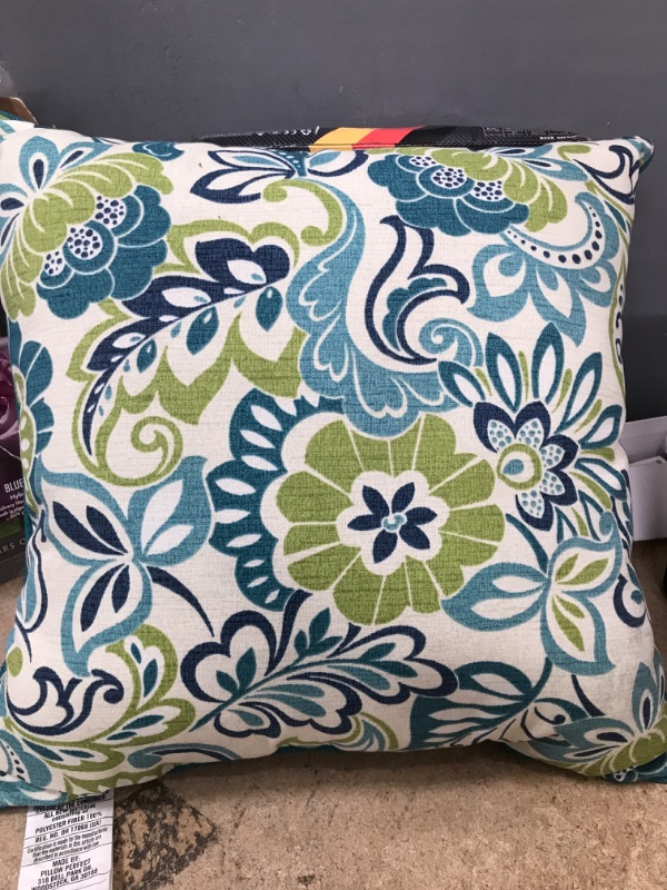 Photo 1 of 16X16 PILLOW PERFECT THROW PILLOW-GREEN